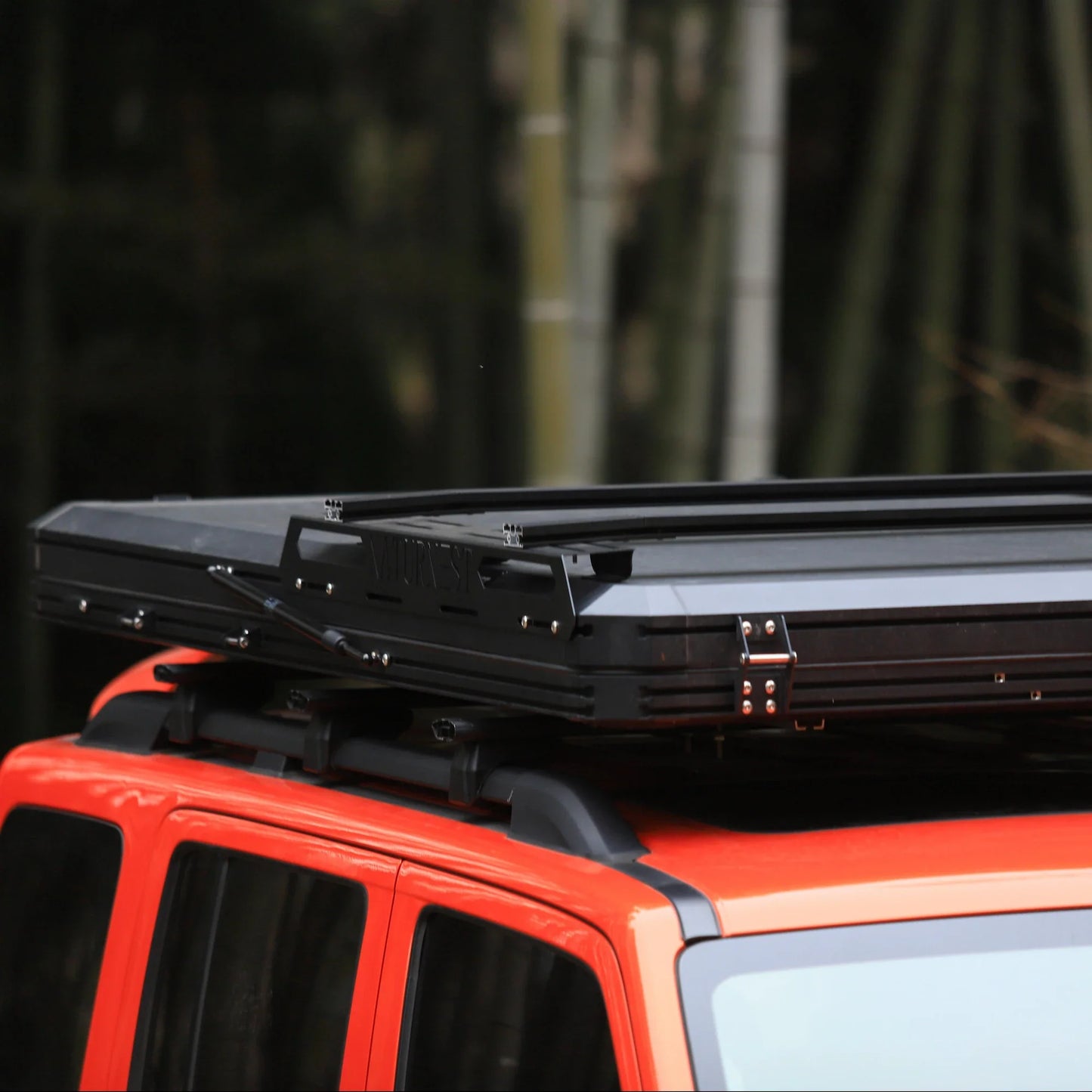 Naturnest Polaris 2 Triangle rooftop tent